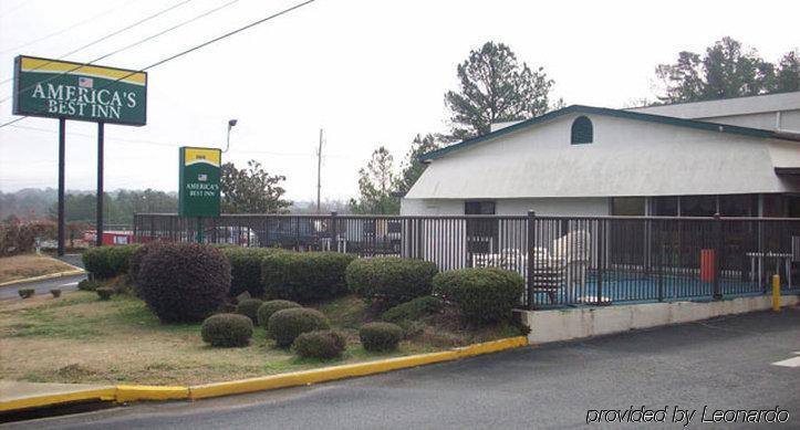 Quality Inn & Suites Athens University Area Exterior photo
