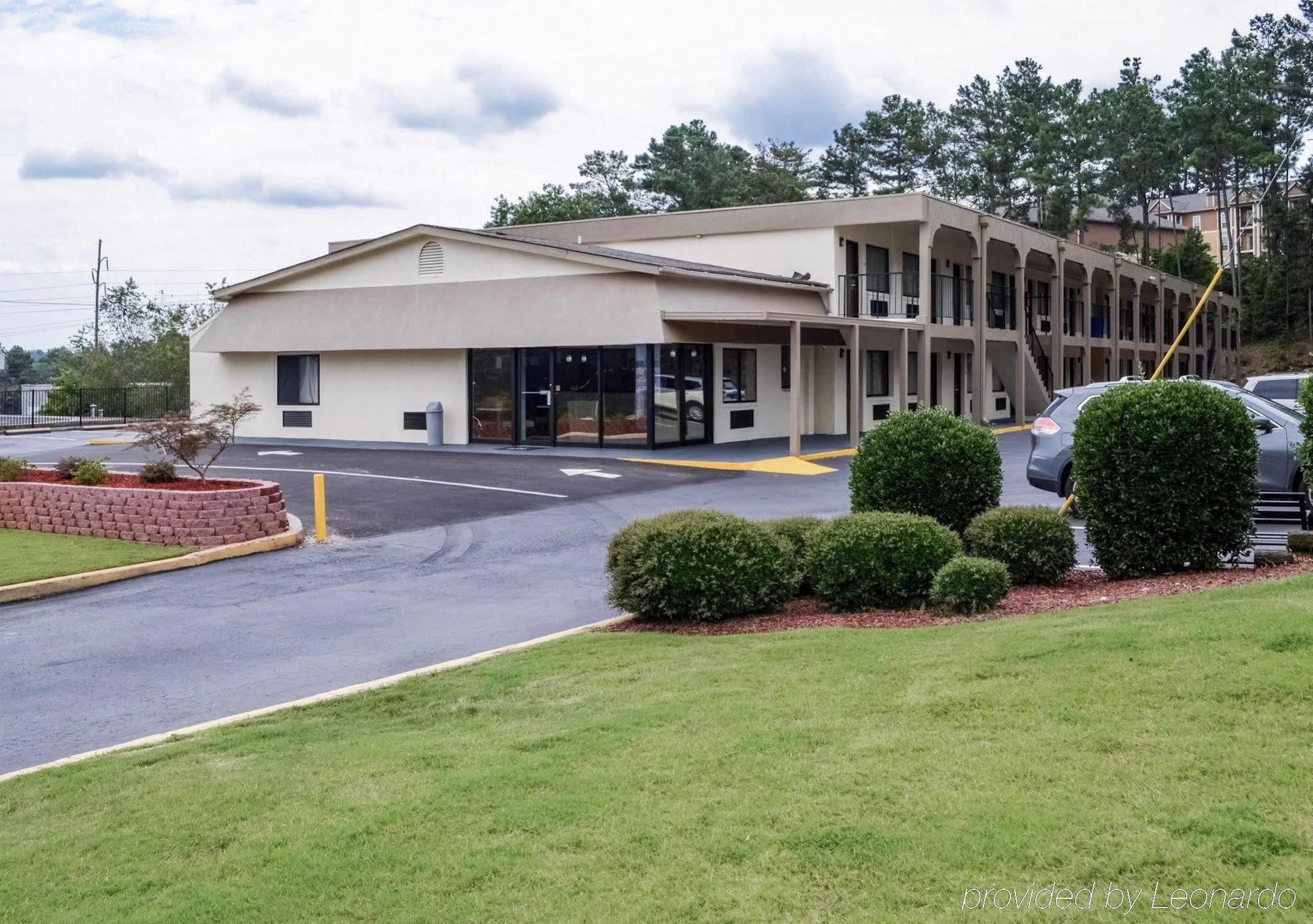 Quality Inn & Suites Athens University Area Exterior photo